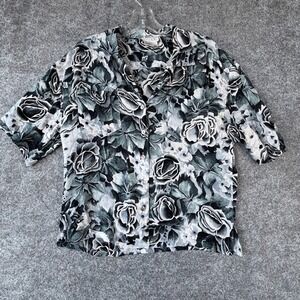 Episode Shirt Womens Small White Black Floral Short Sleeve camp Collar Button Up